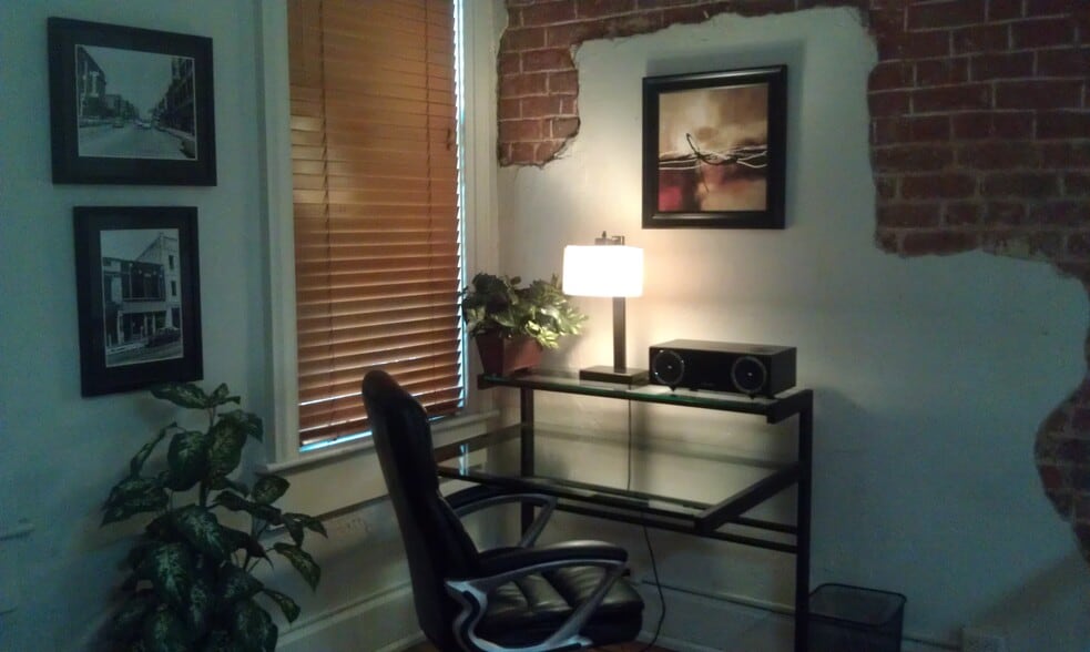 Building Photo - 39 Biltmore Ave