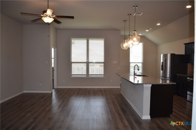 Building Photo - 3423 Addison St