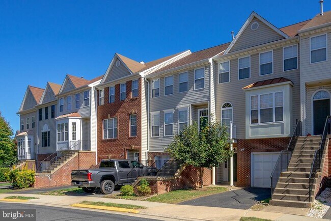Building Photo - 6155 Early Autumn Dr