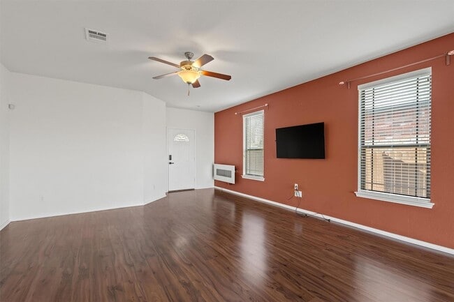 Building Photo - 12036 Pecangate Way