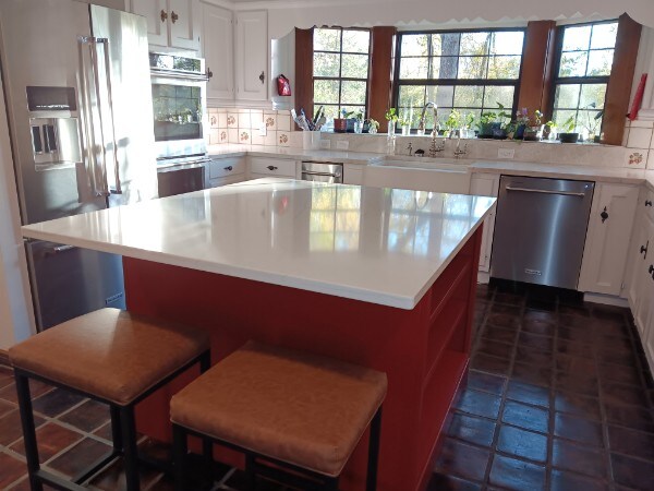 Building Photo - 37 Pamela Ln