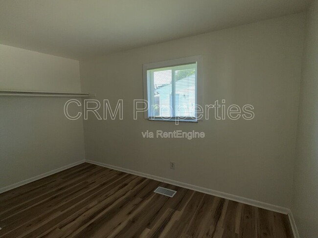 Building Photo - 3542 Graceland Ave