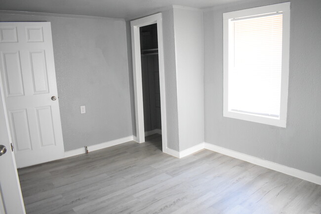 Building Photo - 1709 Boney St