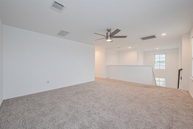 Building Photo - 12518 Pelican Bay Dr