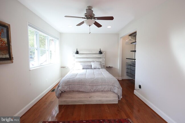 Building Photo - 2237 14th St NE