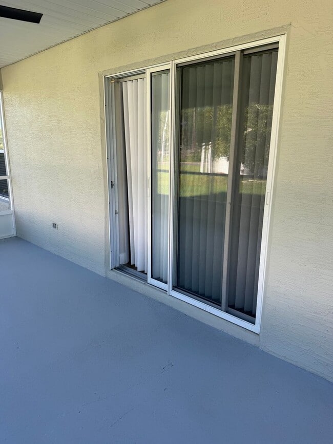 Building Photo - Palm Coast R-Section 3 bedroom 2 bath