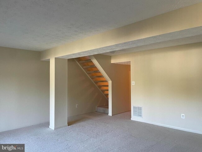 Building Photo - 874 Flagler Dr