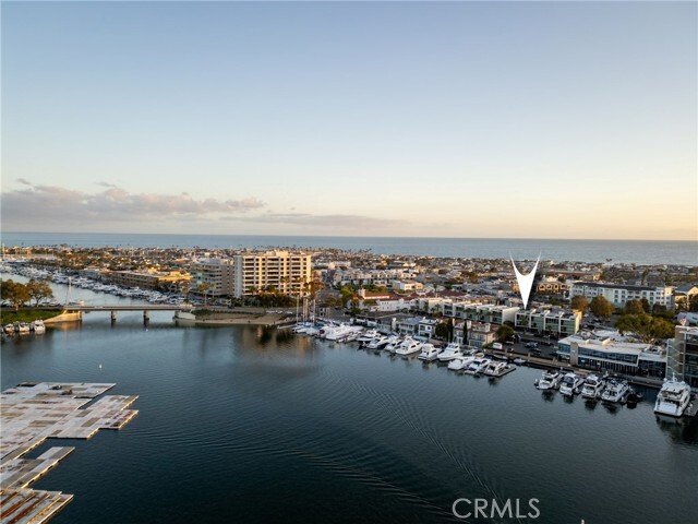 Building Photo - 3351 Via Lido