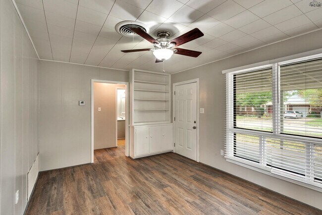 Building Photo - 4341 McCutchen Ave