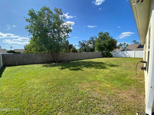 Building Photo - 3421 Cherry Ridge Rd