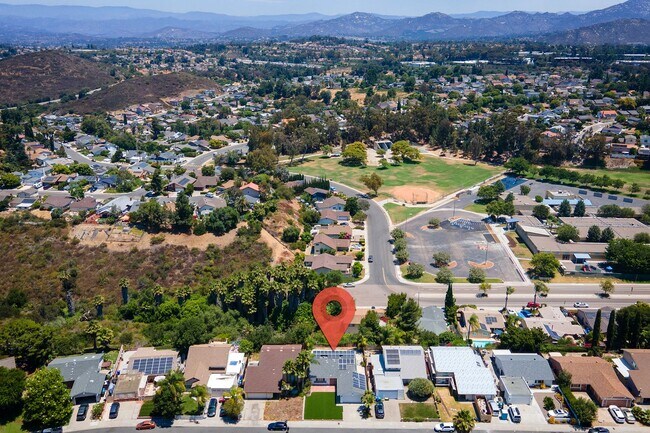 Building Photo - Welcome to Your Dream Home in Sunny San Di...