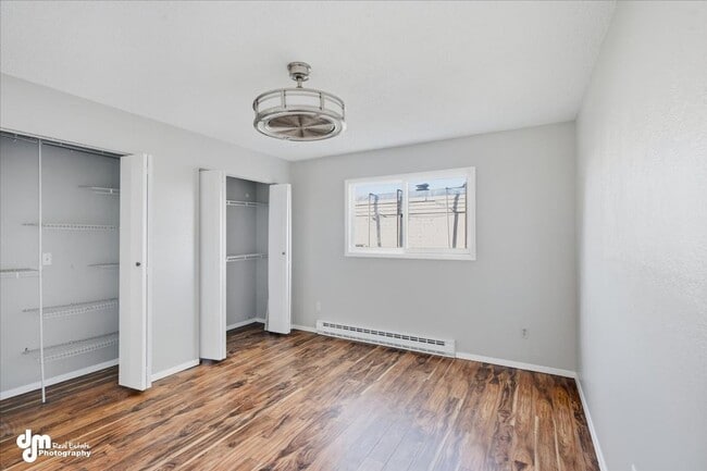 Building Photo - Charming 2BD/1BA Condo