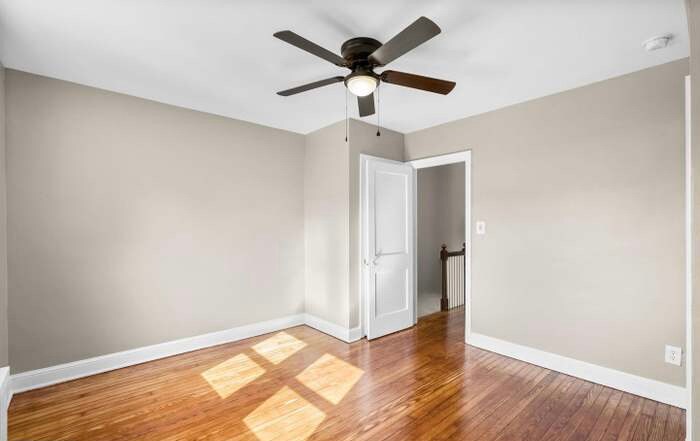 Building Photo - 1315 W 37th St