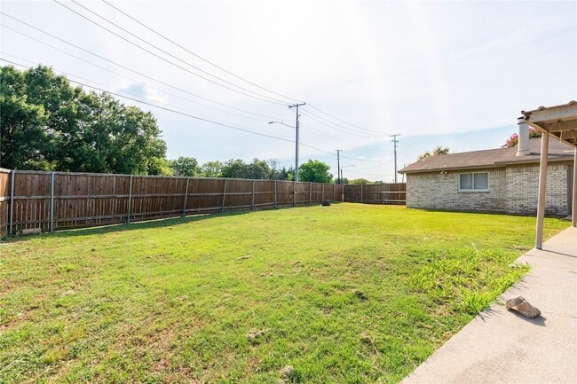 Building Photo - 902 Toyah Creek Ln