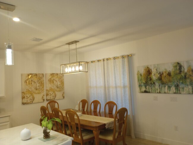 Building Photo - 621 San Augusto Dr