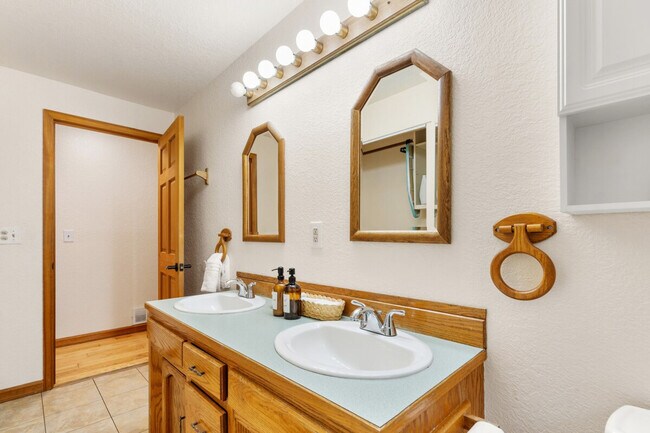 Building Photo - 18301 115th St NE