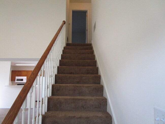 Building Photo - 5003 Betty Jean Way