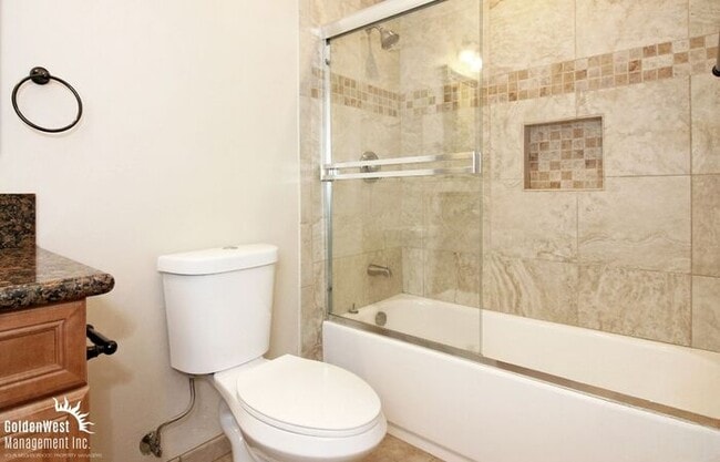 Building Photo - Spacious 2Bdm 2Ba Home in Cardiff – Walkin...