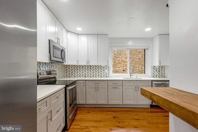 Building Photo - 7193 Talisman Ln