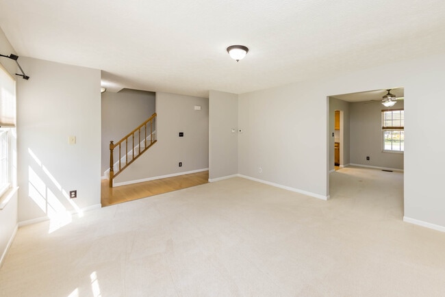 Building Photo - 5952 Sachem Ct