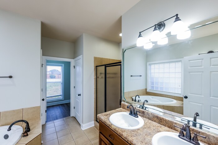Building Photo - 409 Harvest Loop