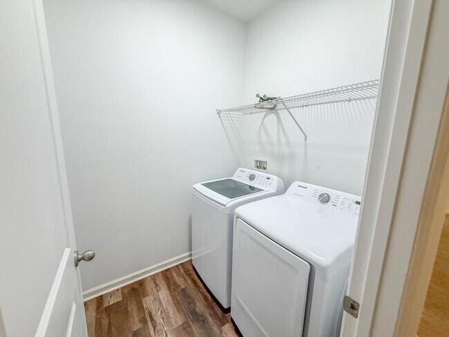 Building Photo - 16335 Winding Blossom Dr