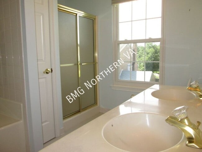 Building Photo - 21108 Twinridge Square