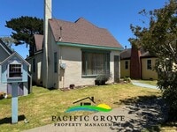 Building Photo - Delightful 3-Bedroom, 2 bath home in Pacif...
