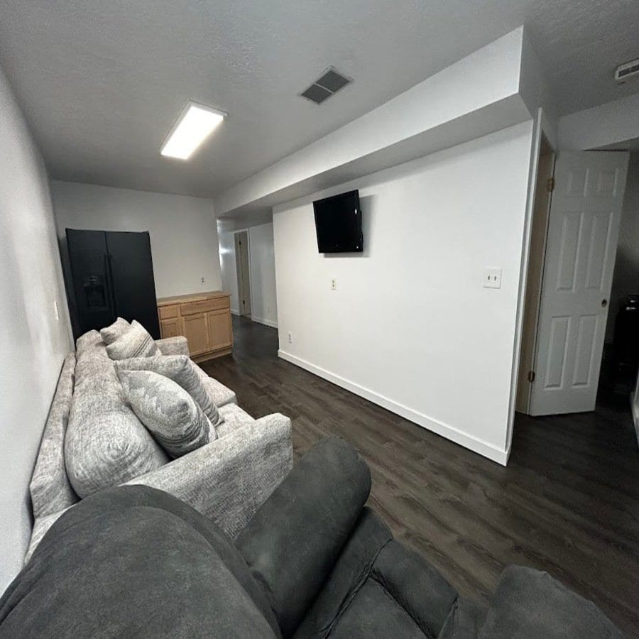 Building Photo - 160 Sioux Cir