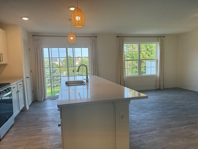 Building Photo - 2068 Canyon Creek Ct