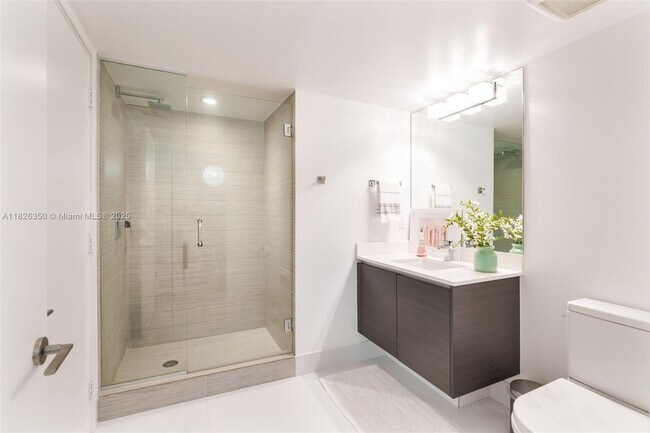Building Photo - 330 Sunny Isles Blvd