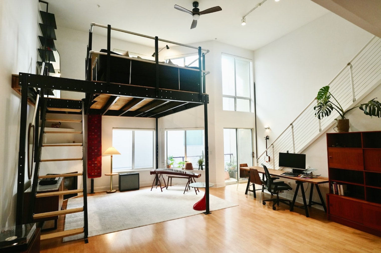 Building Photo - 670 5th St