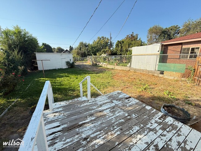 Building Photo - Charming 2-Bedroom Home – Cozy Living in a...