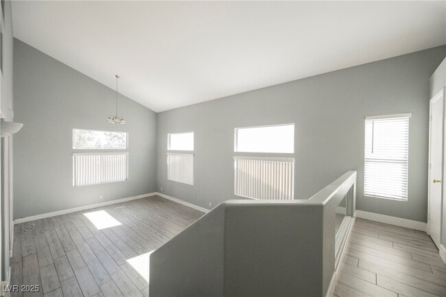 Building Photo - 138 Cam Capri