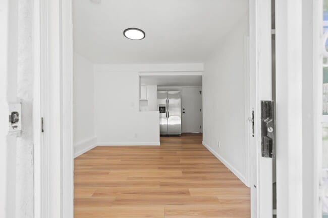 Building Photo - 64 Lycett Cir