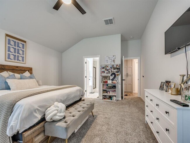 Building Photo - 2323 Arcady Ave