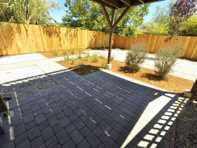 Building Photo - 1007 62nd St