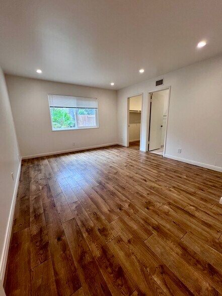 Building Photo - 1466 Las Positas Pl