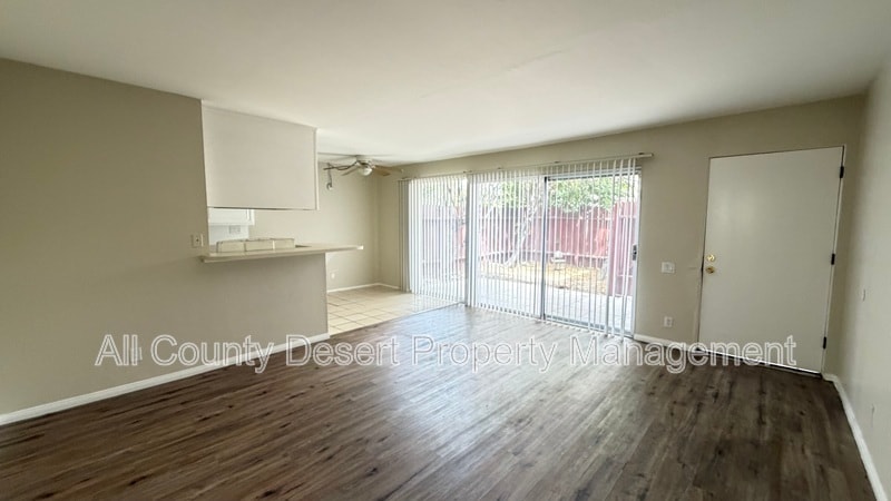 Building Photo - 550 El Cielo Rd