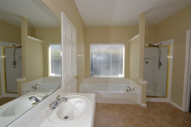 Building Photo - 1711 Emma Cove Ct
