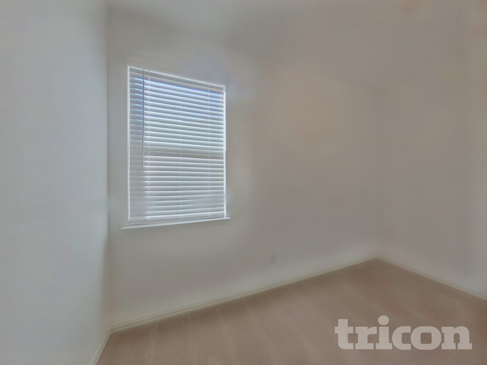 Building Photo - 509 Macdonald Wy