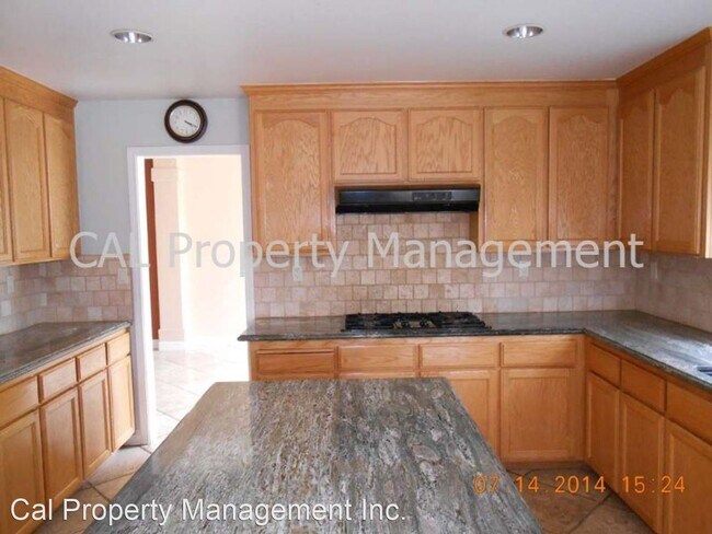 Building Photo - 5 br, 3 bath House - 6 Hidden Creek Circle