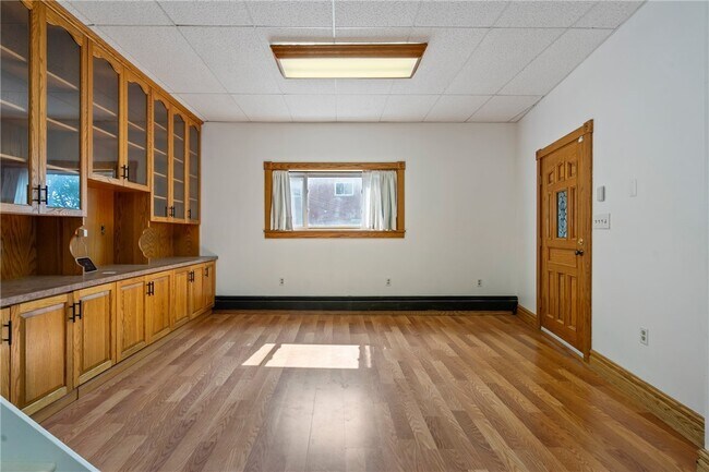 Building Photo - 6026 Sawyer St