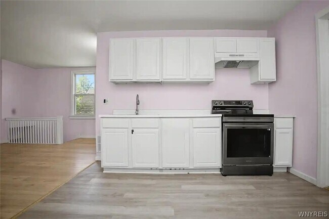 Building Photo - 769 19th St
