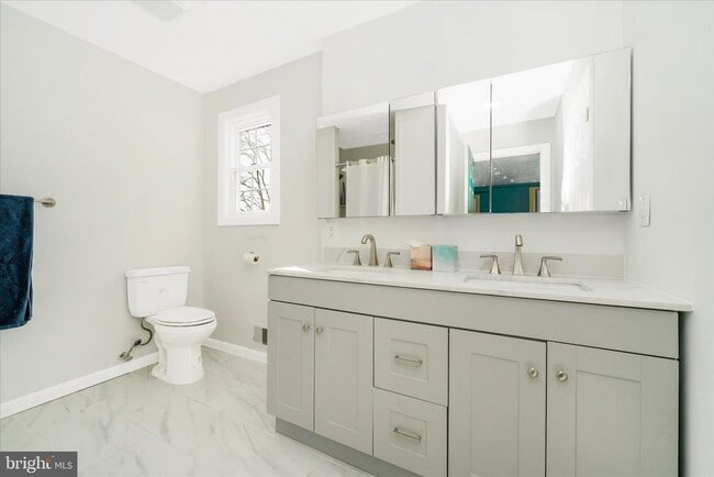 Building Photo - 3105 Glissade Ct