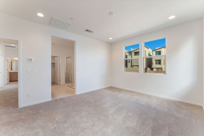 Building Photo - Recently Built Modern Home in Summerlin!