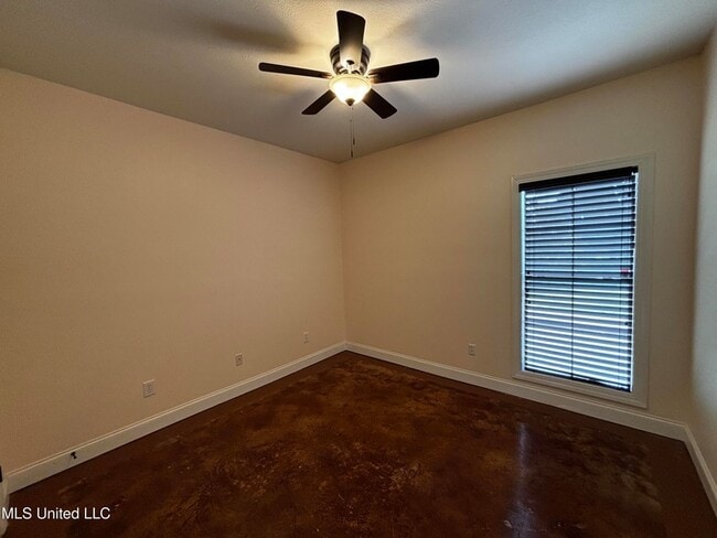 Building Photo - 112 Copper Ridge Ct