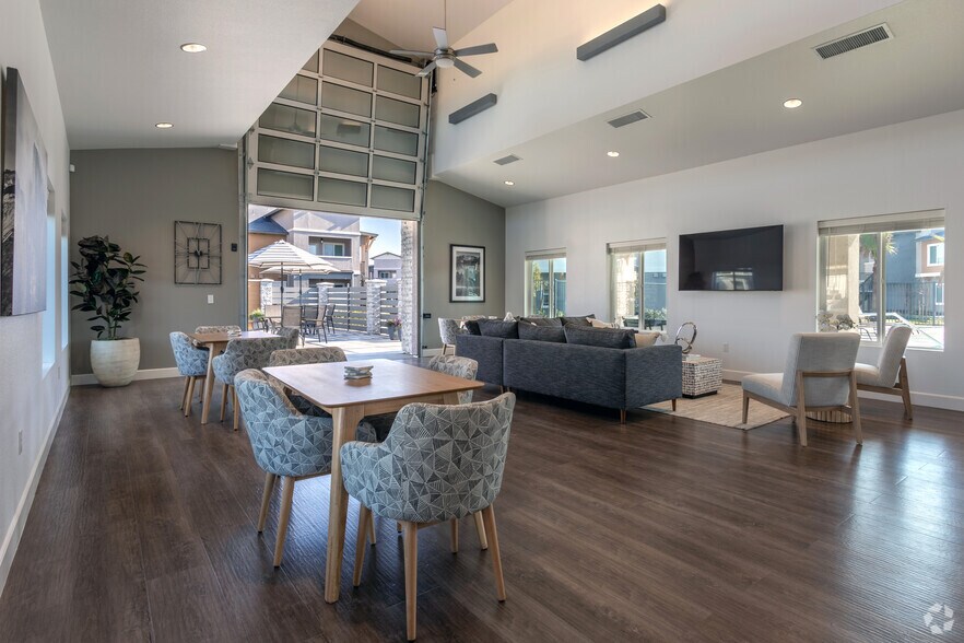 Avalon Apartments 4259 W Bullard Ave Fresno CA 93722 Apartment Finder