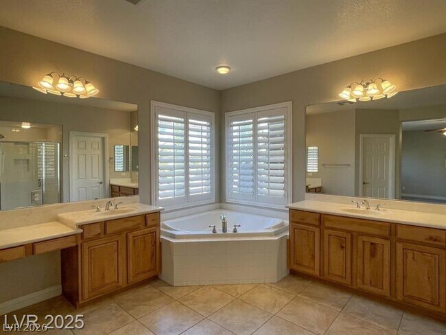 Building Photo - 12048 La Palmera Ave