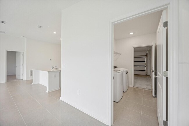 Building Photo - 4718 Golden Knight Blvd